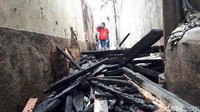 Kebakaran ini menghanguskan permukiman di 10 rukun tetangga (RT), dengan luas wilayah yang terdampak sekitar 3.500 meter persegi. Diperkirakan ada sekitar 200 rumah yang terbakar. Dilaporkan 5 orang terluka akibat peristiwa itu. (Ahmad Bil Wahid/detikcom)