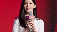 Zhang Zetian, dara cantik berusia 24 tahun ini menjadi salah satu orang terkaya di China. Zhang masuk dalam jajaran 500 orang terkaya di negeri tirai bambu itu (@zetianzzz/Instagram)