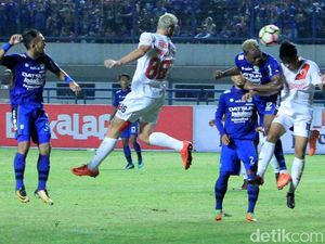 Persib Ajak Persipura dan Bhayangkara FC untuk Uji Coba