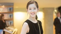 Sebagai enterpreneur, Zhang ternyata juga gemar akan karya seni. Bahkan ia pernah mampir ke Sotheby di Amerika Serikat (@zetianzzz/Instagram)