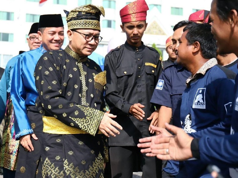 Zulkifli Hasan Siap Maju sebagai Capres atau Cawapres di 2019 Zulkifli Hasan Siap Maju sebagai Capres atau Cawapres di 2019
