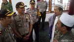 Foto: Bercak Darah di TKP KH Umar Basri Dianiaya