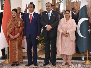 Bertemu PM Pakistan, Jokowi Bahas Ekonomi hingga Palestina