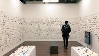 Yuki Tatsumi membuat pameran berjudul Japanese Tip. Ia sudah mengumpulkan lebih dari 13.000 origami berbahan kertas pembungkus sumpit yang ditujukan sebagai tip. Foto: Istimewa/Yuki Tatsumi