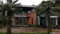 Kebun raya ini tentunya dibangun dengan mengedepankan sisi pelestarian tumbuhan, penyedia ruang terbuka hijau, wisata, sarana penelitian dan pendidikan (Ragil Ajiyanto/detikTravel)