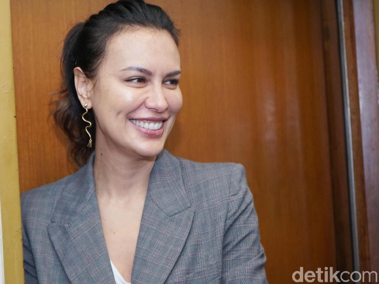Sophia Latjuba Bicara Putus dari Ariel, Kisruh Kris Hatta Vs Billy Syahputra Sophia Latjuba Bicara Putus dari Ariel, Kisruh Kris Hatta Vs Billy Syahputra