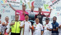 Adapun gelar raja tanjakan menjadi milik Ariya Phounsavath dari Thailand Continental Cycling Team.
