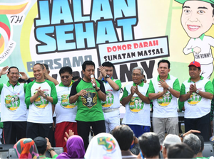 Peringati Harlah ke-45 PPP, Romahurmuziy Nge-band di Palembang