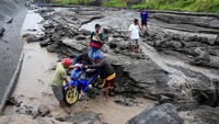 Gunung Mayon termasuk salah satu gunung yang masuk ke zona Cincin Api Pasifik (Foto: Dok. REUTERS/Romeo Ranoco)