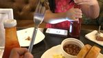 Ini 9 Momen Asyik Andre Taulany dan Keluarga Saat Makan Bersama