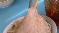 Bakso gunung jadi varian bakso pertama yang tidak berbentuk normal. Bakso ini memiliki bentuk mengerucut layaknya sebuah gunung. Beberapa orang juga menyebutnya bakso tumpeng.