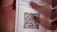 Tiket masuk Taj Mahal adalah 40 Rupee (± Rp 8.300) untuk warga lokal dan 1.000 Rupee (± Rp 210.000) untuk wisatawan mancanegara (Bagus Prihantoro Nugroho/detikTravel)