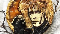Jareth the Goblin King yang pernah memainkan film Labyrinth dan Robot Chicken juga dibuat oleh Jessica. Foto: Instagram