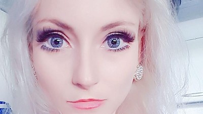 Foto: Ini Wanita Mirip Barbie yang Cantik Tanpa Operasi Plastik