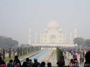 Taj Mahal Ditutup dan Gambaran Imbas Corona di India