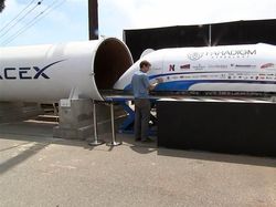 Elon Musk dan Megaproyek Ambisius Kereta Supercepat Hyperloop
