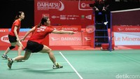 Misaki Matsutomo/Ayaka Takahashi mengalahkan Greysia Polii/Apriyani Rahayu dengan skor 21-17 dan 21-12.