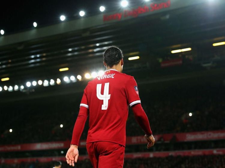 Foto: Yang Kena Cibir Setelah Liverpool Tersingkir