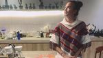 Di Sela Traveling, Nadine Chandrawinata Juga Sempat Berfoto dengan Makanan