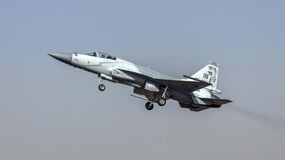 Foto: Ini Jet Tempur JF-17 Buatan China-Pakistan yang Dijajal Jokowi