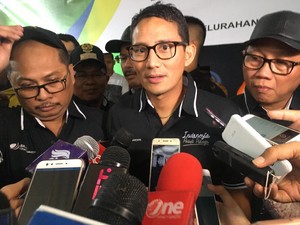 Sandi Terima Laporan Ada Pihak yang Mobilisasi Becak Masuk Jakarta
