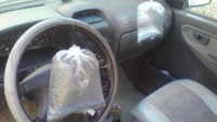 Airbag memang dianggap menjadi salah satu fitur penting untuk mencegah kecelakaan. Memang tak semua mobil dilengkapi dengan airbag, tapi kalau kantung udara seperti ini apa tetap bisa melindungi sopir dan penumpang ya? Foto: Life Buzz