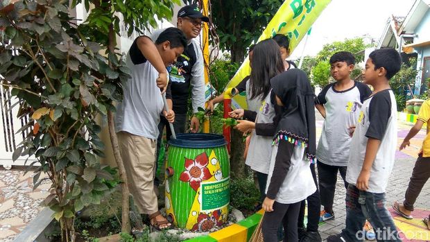 Pengelolaan sampah diajarkan sejak dini/
