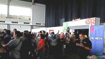 Kemudian, pendiri Markobar Gibran Rakabuming, CEO Layaria Dennis Adishawara dan Prasetyo Andy Wicaksono selaku pendiri Code of Indonesia. CEO CT Corp Chairul Tanjung juga dijadwalkan hadir mengisi acara. Foto: detikINET/Fino Yurio Kristo