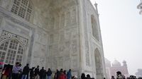 Mengagumi Kemegahan Cinta dan Keberagaman Agama di Taj Mahal