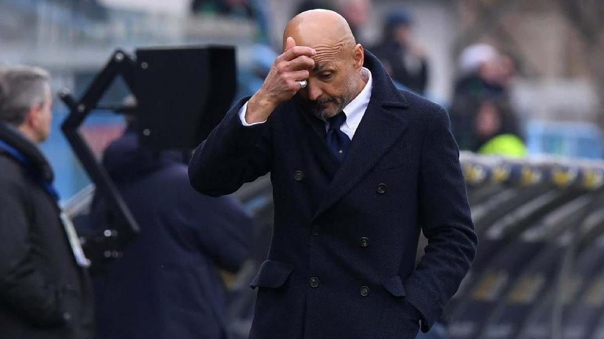 Luciano Spalletti kecewa berat Inter Milan gagal menang atas SPAL (Foto: Alberto Lingria/Reuters)