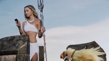 Di media sosial seperti Twitter dan Instagram, Alexis Ren juga punya banyak follower. Foto: dok. Final Fantasy XV