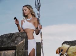 Alexis Ren, Dewi Perang Super Seksi di Final Fantasy XV