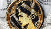 Setuju nggak kalau wajah yang ada di kue pie ini adalah replika dari Gal Gadot? Sama-sama cantik sih! Foto: Instagram