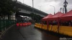 Foto: TransJ Tanah Abang Explorer Parkir di Stasiun Tanah Abang
