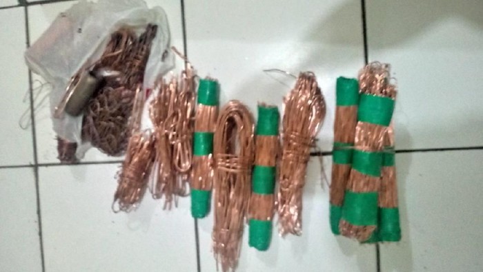 Polisi Tangkap Pencuri Kabel PLN di Serpong