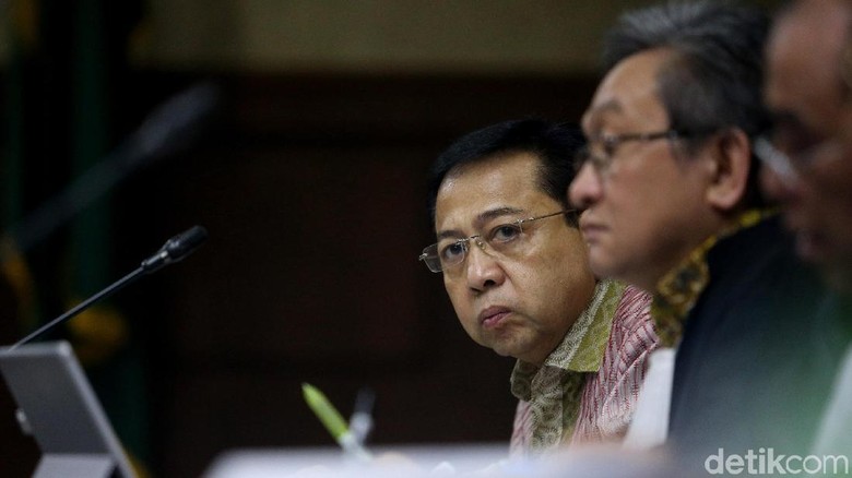 Setya Novanto Kembali Jalani Sidang Lanjutan Kasus e-KTP Hari Ini Setya Novanto Kembali Jalani Sidang Lanjutan Kasus e-KTP Hari Ini