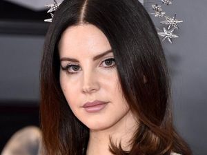 Foto: Melihat Lebih Dekat Kecantikan Selebriti di Grammy Awards 2018