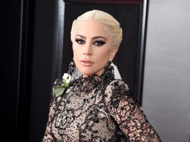 Prestasi Lady Gaga Ditandingi Lewandowski, Kok Bisa? Prestasi Lady Gaga Ditandingi Lewandowski, Kok Bisa?