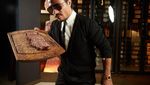 Ini Dia Aksi Menabur Garam Hingga Tampilan Restoran Baru Chef Salt Bae