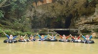Kalau yang ini saat Lisya bertualang di Gua Pindul beberapa waktu silam (lisyanurrahmi/Instagram)