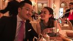 Foto: Couple Goals! Liburan Romantis Rianti & Suami di Inggris