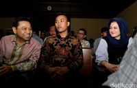 Saling Pandang dengan Novanto di Pengadilan, Ny Deisti: Obat Kangen