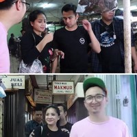 Nagita Slavina yang dikenal dengan koleksi barang-barang branded-nya bergaya keelitan rasa kerakyatan saat mendatangi salah satu pasar tradisional. Gaya keelitannya terlihat dari tas Chanel berwarna silver yang dibawanya. Tas backpack Chanel seri Gabrielle seharga Rp 53 jutaan. Foto: YouTube Raffi dan Nagita