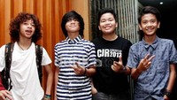 Iqbaal saat bersama Coboy Junior. Foto: Iqbaal Ramadhan