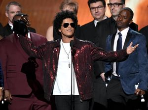 Grammy Awards 2018, Sandy Tumiwa Merasa Tak Salah Gerebek Rumah Tessa Kaunang