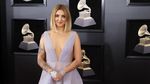 Penampilan Seleb Cantik nan Seksi di Grammy 2018 (2)