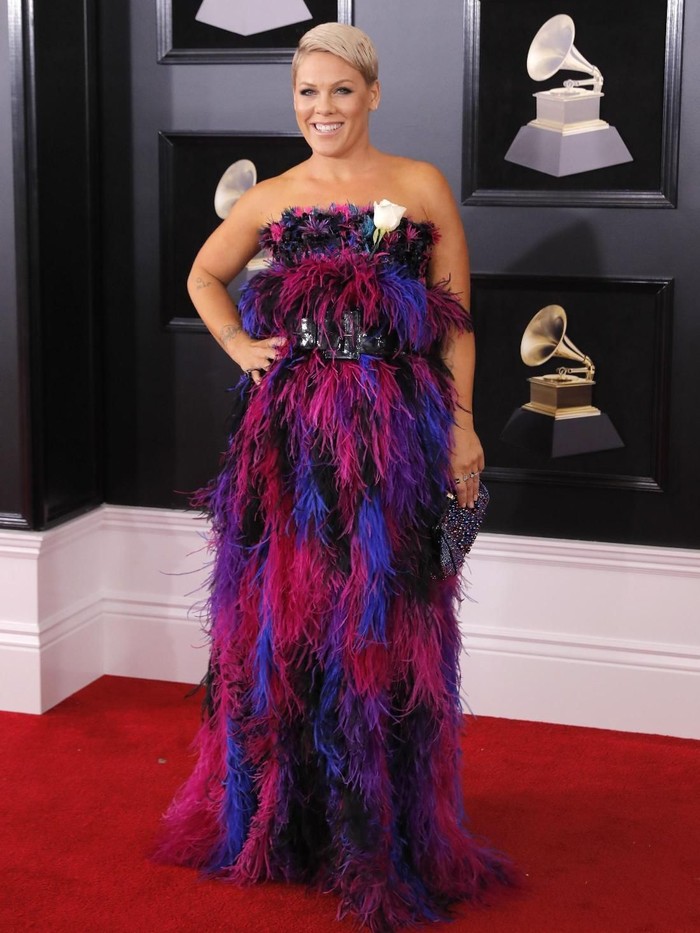 60th Annual Grammy Awards – Arrivals – New York, U.S., 28/01/2018 – Singer Pink. REUTERS/Andrew Kelly