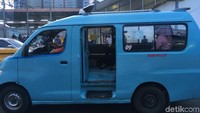 Tampak penumpang sudah menikmati layanan transportasi ini. (Indra Komara/detikcom)