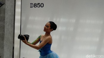 Kamera ini menawarkan sejumlah keunggulan. (Foto: detikINET/Adi Fida Rahman)