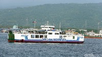 Para pebalap meninggalkan Banyuwangi dan menyeberang ke Bali.